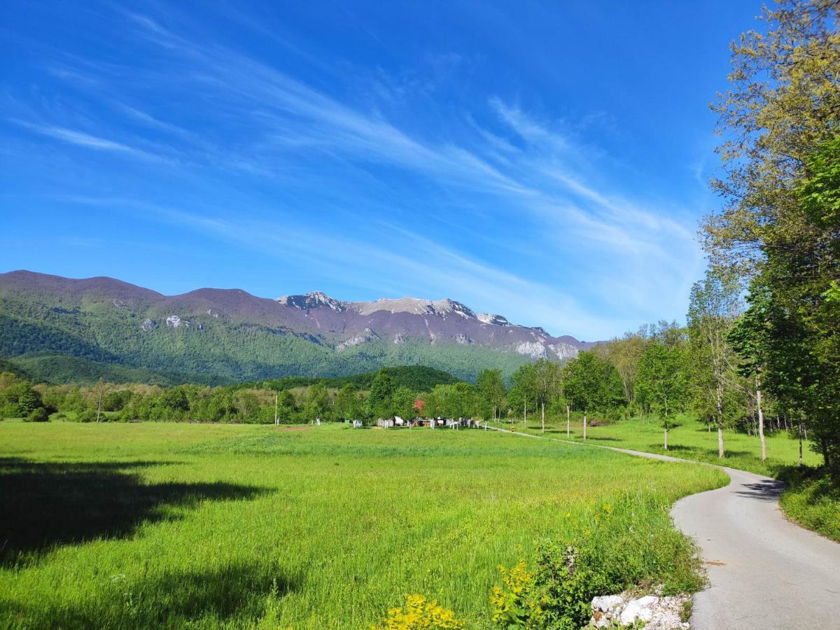 Velebit Lodge Lovinac  Zewnętrze zdjęcie