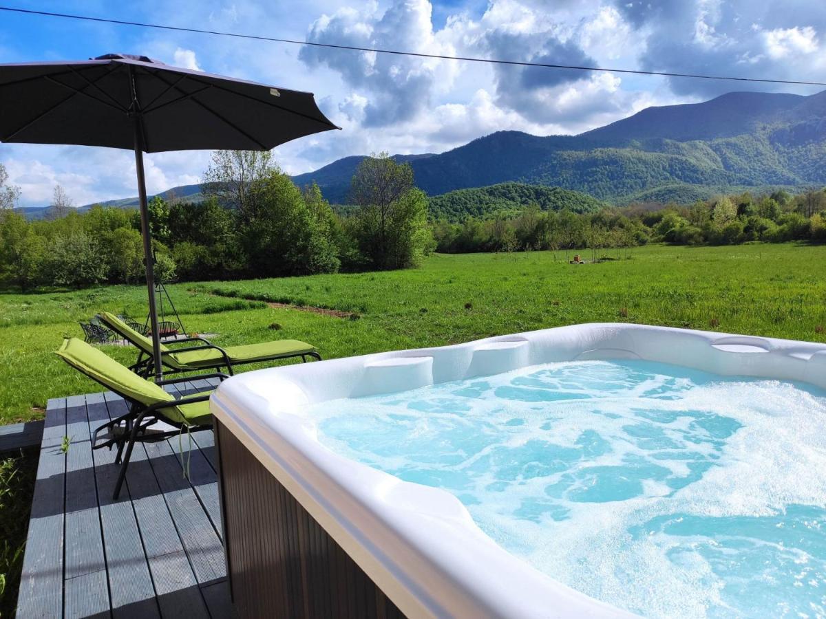 Velebit Lodge Lovinac  Zewnętrze zdjęcie